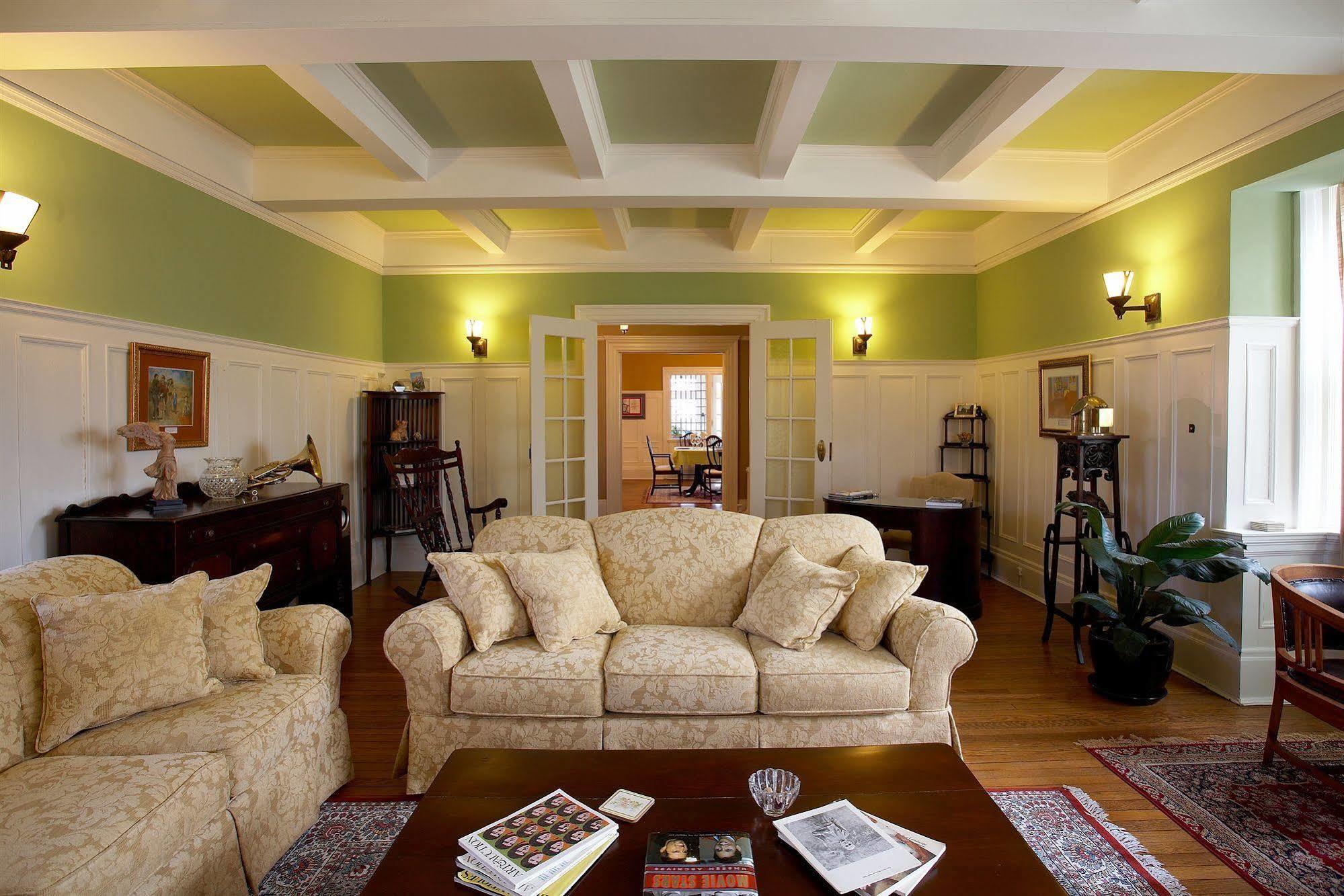 Springbank House Inn Saint Catharines ภายนอก รูปภาพ